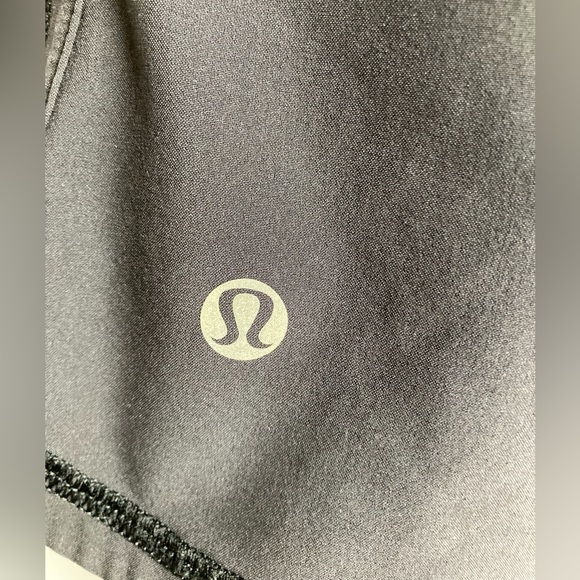 Lululemon black low rise running shorts underwear attached size 6 lululemon logo - Picture 9 of 10